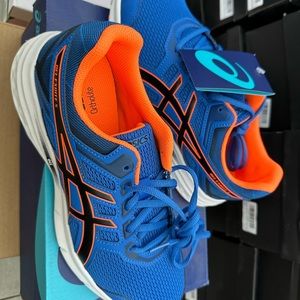 Men’s ASICS Sneakers